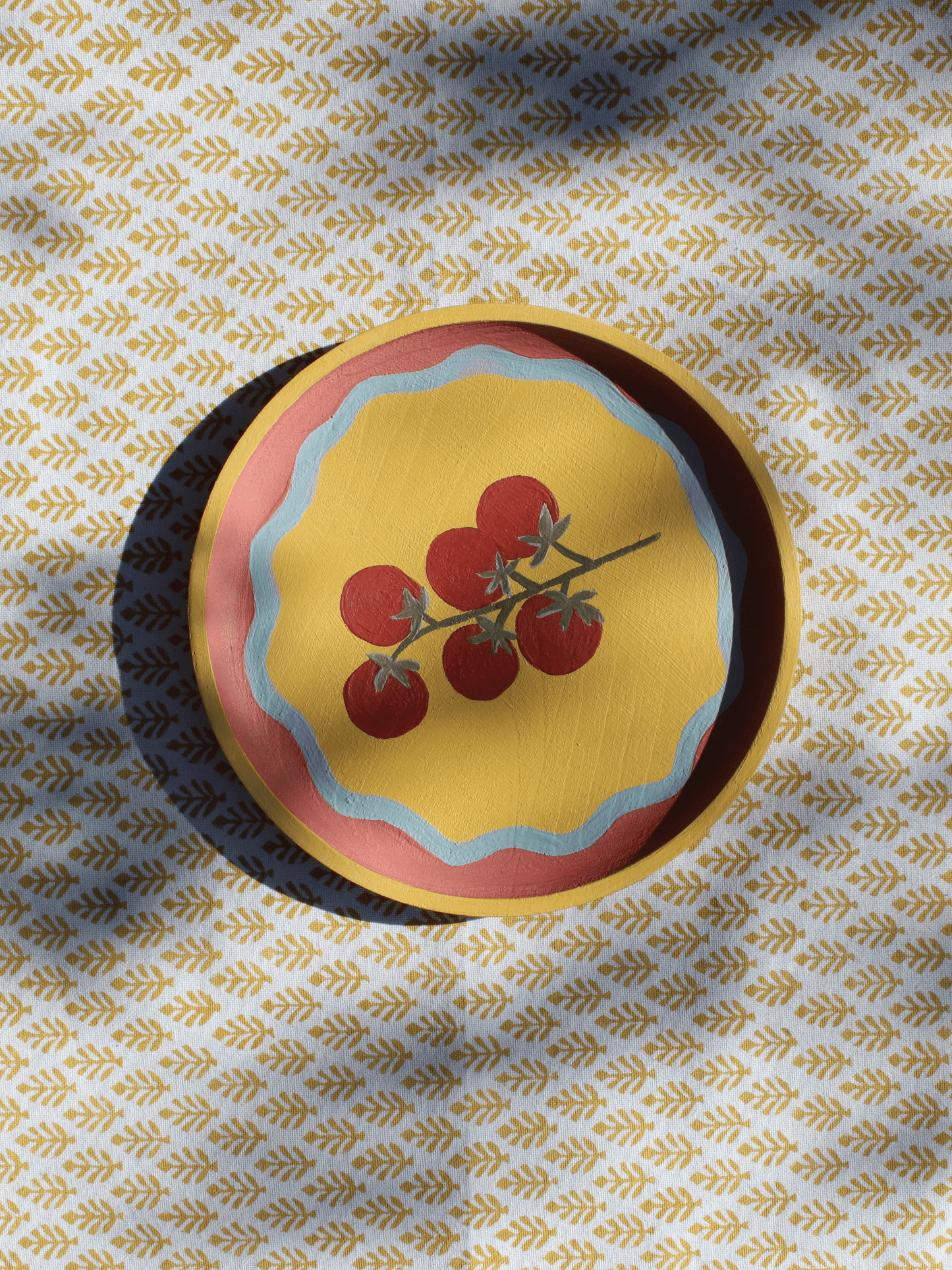 Pomodoro, a hand - painted wooden wall plate - Casa Olivia Homeware